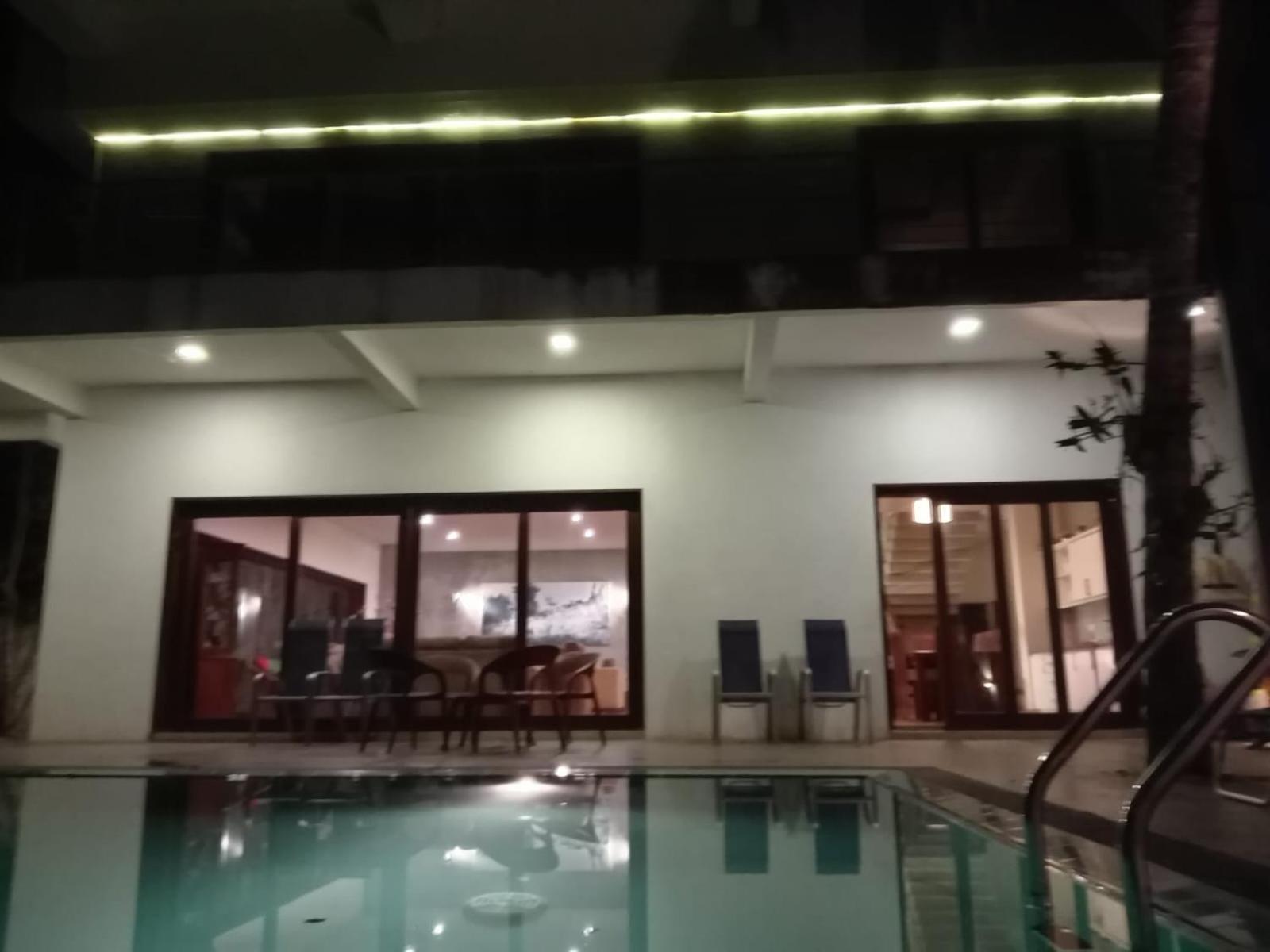Thalangama Lakeview Lodge باتارامولا المظهر الخارجي الصورة