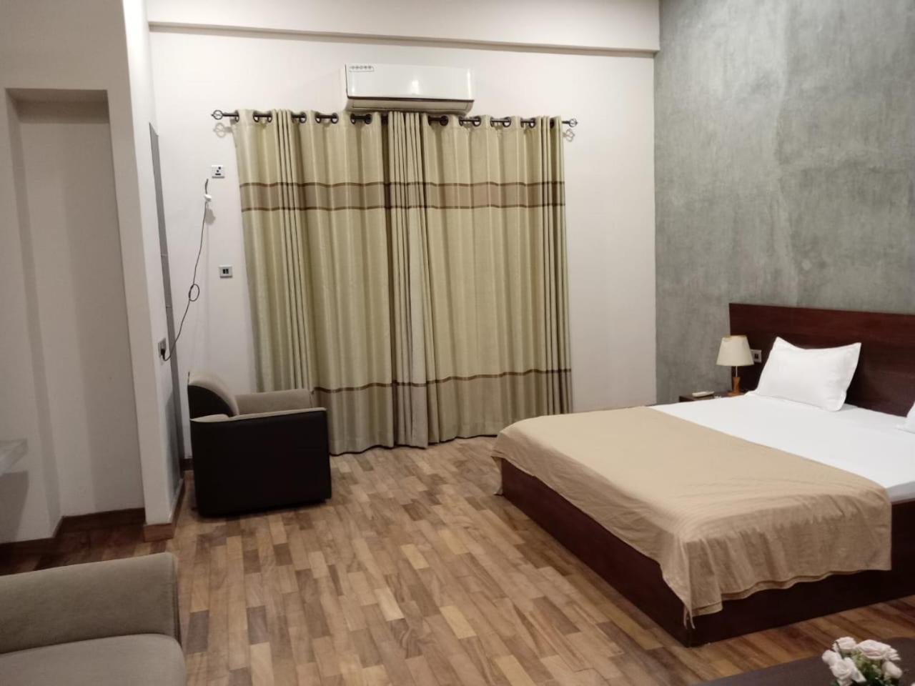 Thalangama Lakeview Lodge باتارامولا المظهر الخارجي الصورة