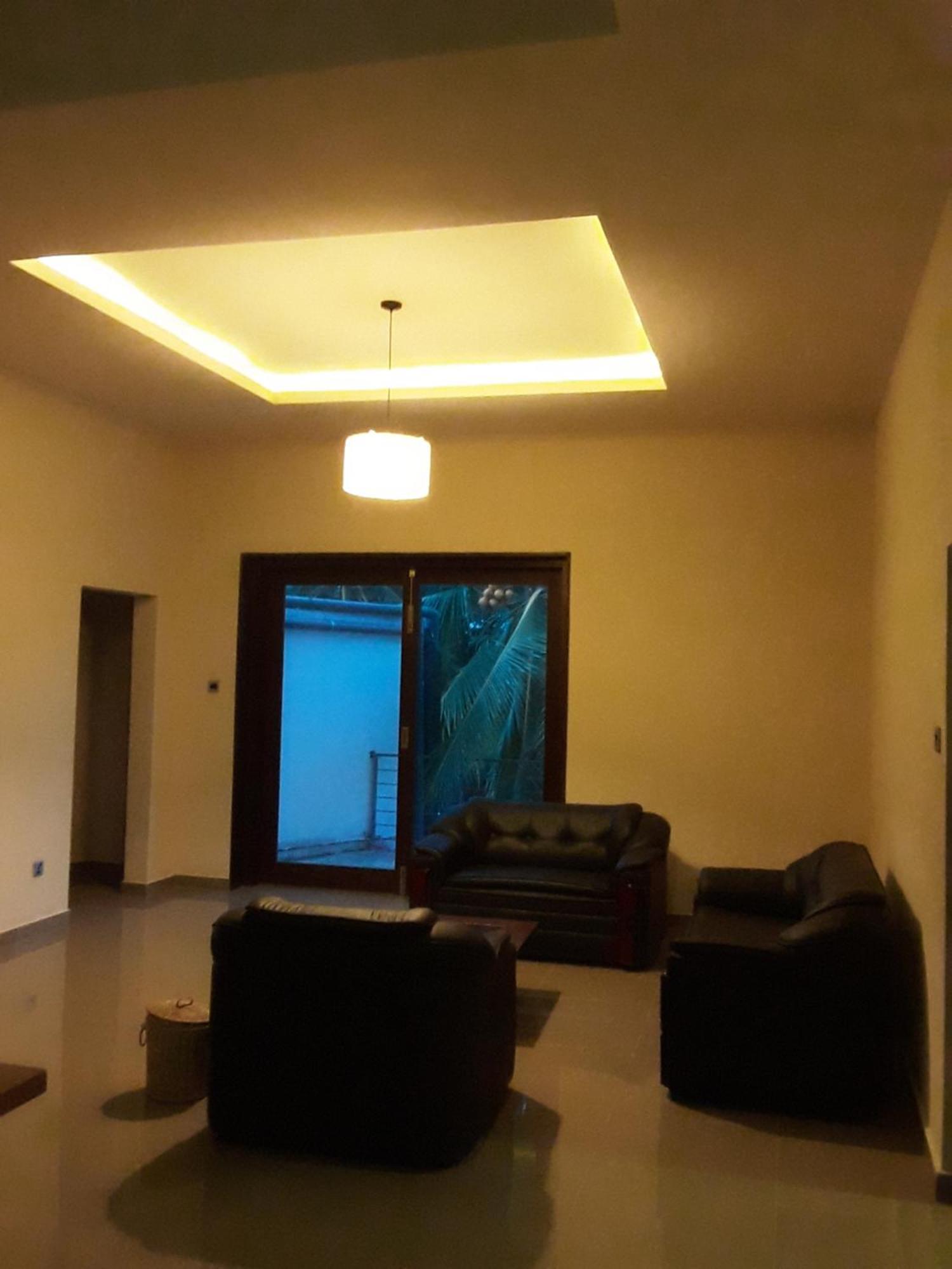 Thalangama Lakeview Lodge باتارامولا المظهر الخارجي الصورة
