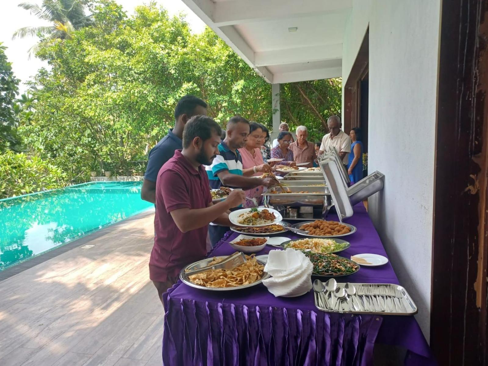 Thalangama Lakeview Lodge باتارامولا المظهر الخارجي الصورة